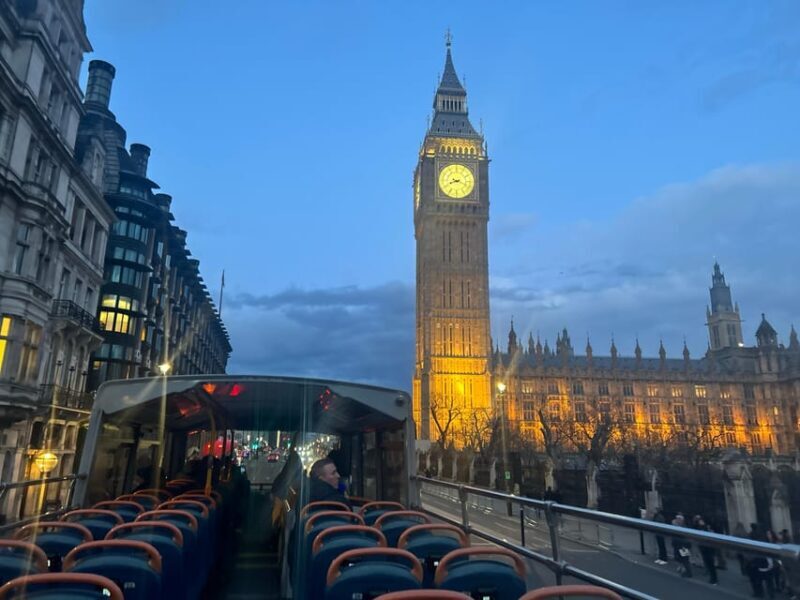London: Taylor Swift Singalong Bus Tour - Key Points