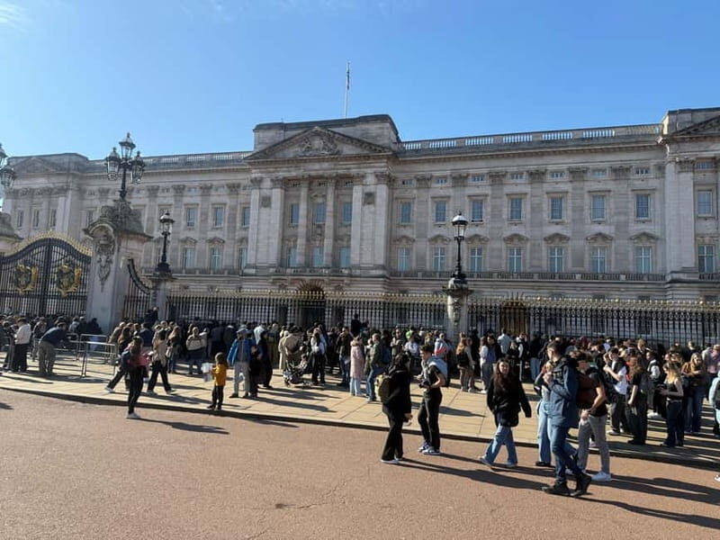 London: The Crown Royal Palaces and Royal Parks Walking Tour - Key Points