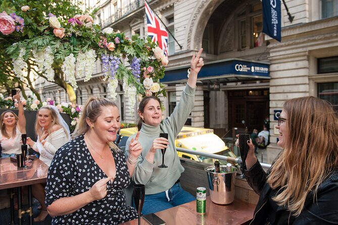 London Tootbus Bar Bus Sunset Tour with Drinks - FAQ
