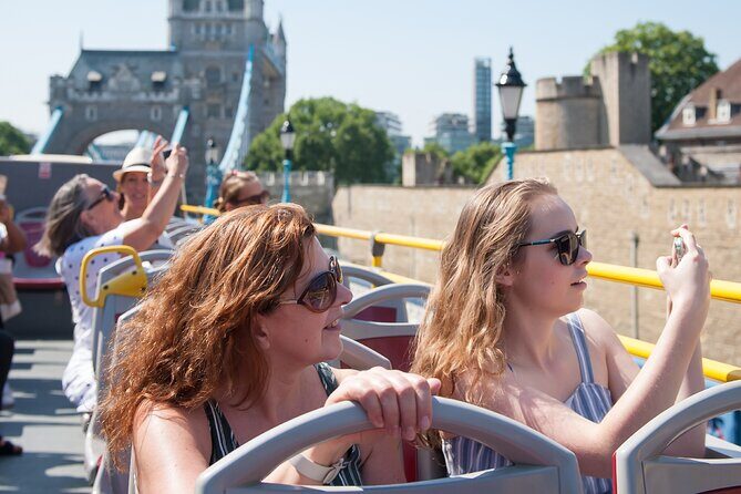 London Tootbus Hop-on Hop-off with Optional Thames Cruise - The Pros and Cons of the Tour