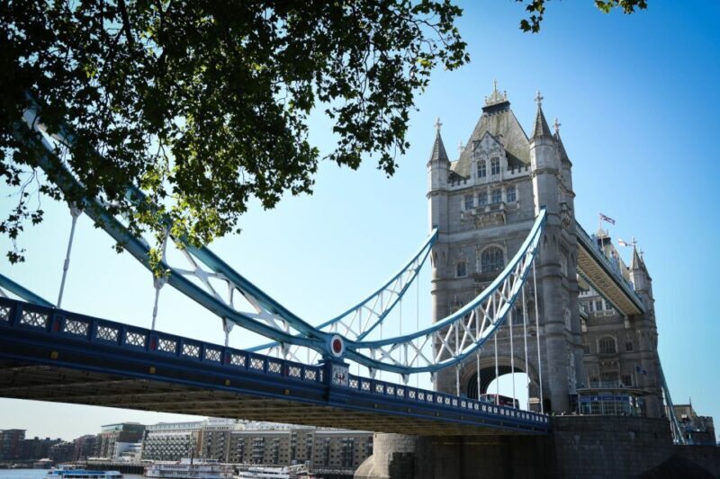 London: Top 30 Sights Walking Tour and Tower Bridge Exhibit - FAQ