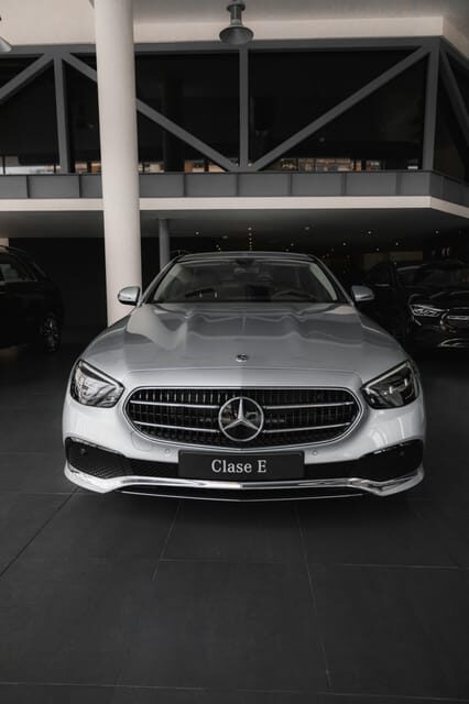 London: Tour of Stonehenge - The Journey Begins: From London to Wiltshire