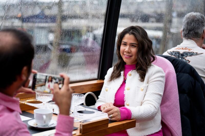 London: Traditional Afternoon Tea Tour in a Luxury Coach - An In-Depth Look at the Experience