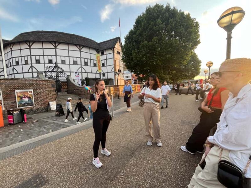 London: Twilight Walking Tour of Legends and Landmarks - Key Points