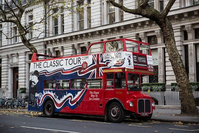London Vintage Bus Tour: Live Comedy Sightseeing Show - An In-Depth Look at the Experience