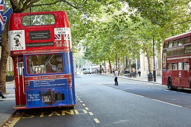 London Vintage Bus Tour: Live Comedy Sightseeing Show - Who Should Consider This Tour?