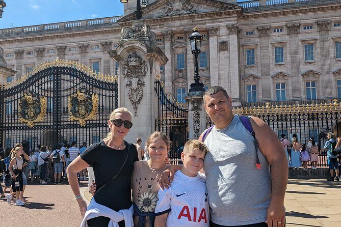 LONDON Westminster 25 TOP SITES small groups walking Tour - The Bottom Line