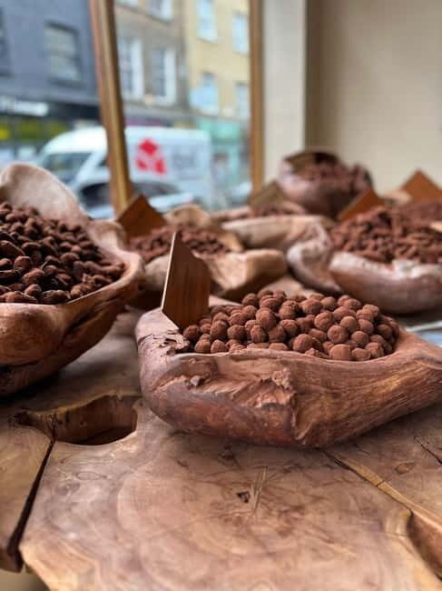 London's East End Food & History Tour: Choose Your Own Menu - Who Will Love This Tour?