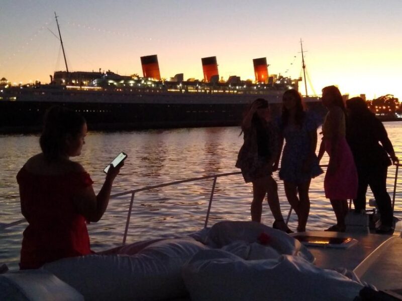 Long Beach: Private Night Yacht Cruise With City Lights - Long Beach: Private Night Yacht Cruise With City Lights