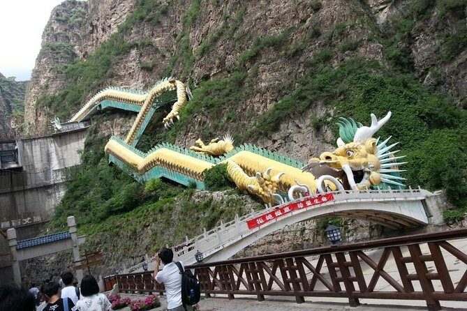 Longqing Gorge and Guyaju Caves Private Day Tour - What Makes This Tour a Great Choice?