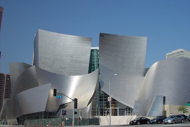 Los Angeles: Exclusive Celebrity Homes Tour for Groups & Families - Transportation, Group Size, and Duration