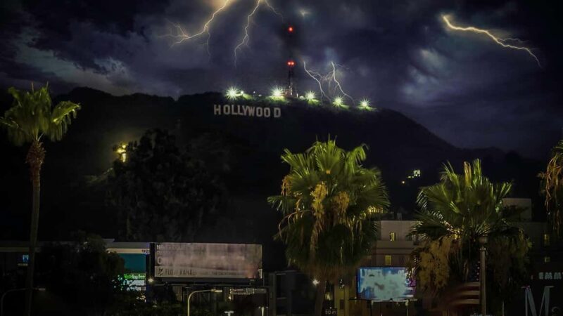 Los Angeles: Haunted LA: Ghostly Encounters Flashlight Tour - An In-Depth Look at the Haunted LA: Ghostly Encounters Tour