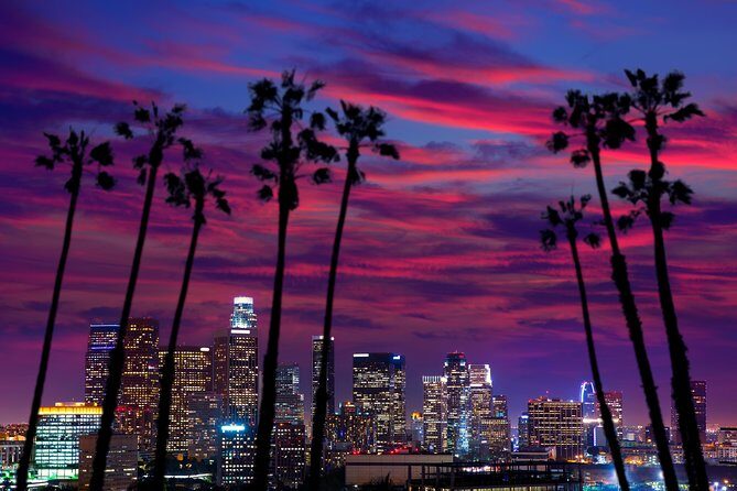 Los Angeles: Hollywood Night Tour with Griffith Observatory - Transportation & Group Dynamics