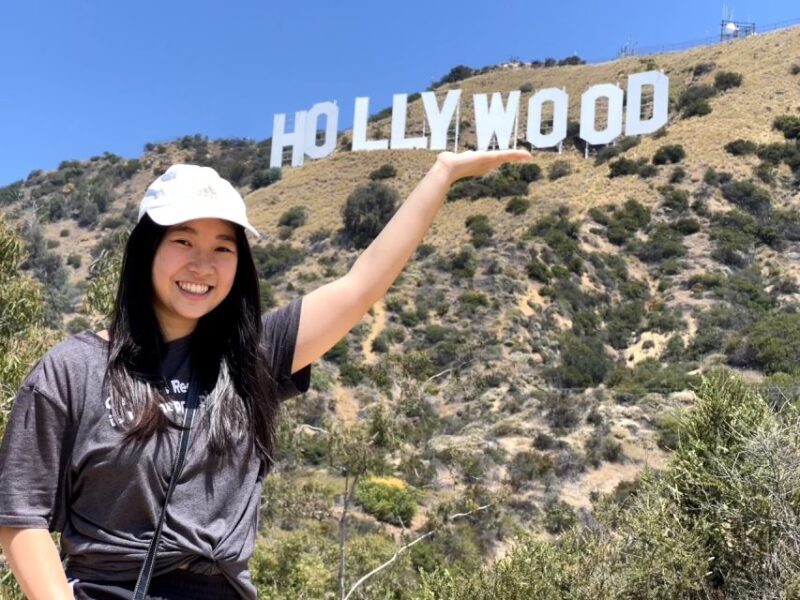 Los Angeles: Hollywood Sign Walking and Pictures Tour - Hollywood Sign Walking and Pictures Tour: A Guided Adventure with a Comedic Twist