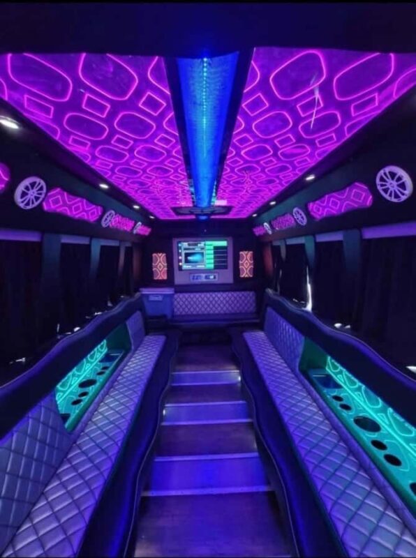 Los Angeles: Party Bus Rental with Chauffeur - A Close Look at the Experience