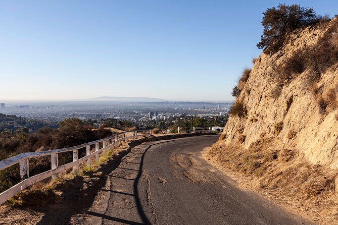 Los Angeles Private Mulholland Drive Scenic and Santa Monica Tour - Who Should Consider This Tour?