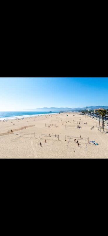 Los Angeles: Santa Monica Beach Volleyball - The Experience in Detail
