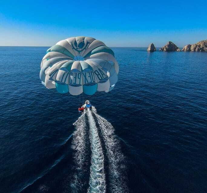 Los Cabos: Parasailing, a new perspective from the skies. - FAQs