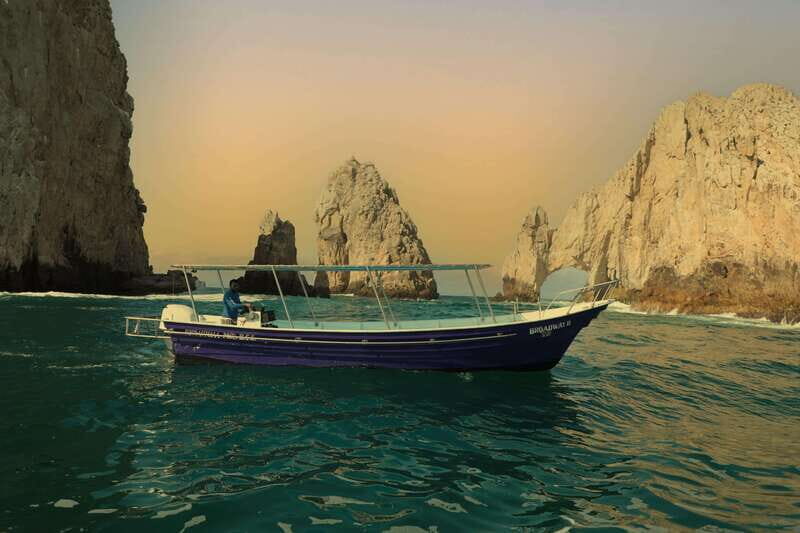 Los Cabos: Sunset Boat Tour to the Arch and Sea Lions - An In-Depth Look at the Sunset Boat Tour