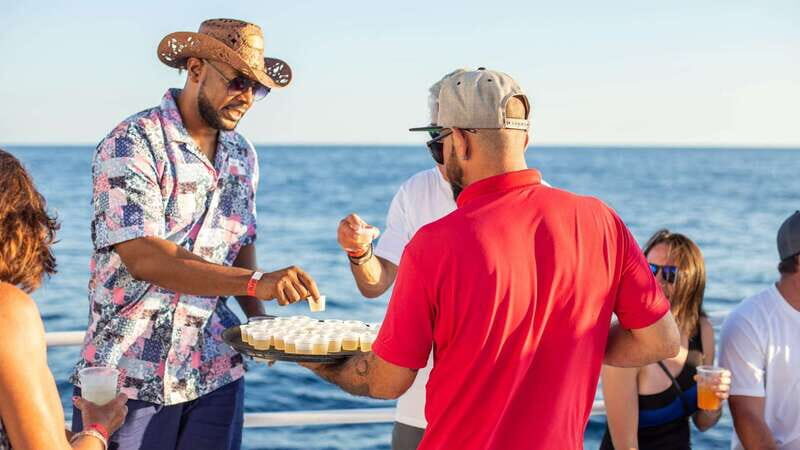 Los Cabos: Sunset Dinner Cruise with Transportation - Authentic Feedback from Travelers