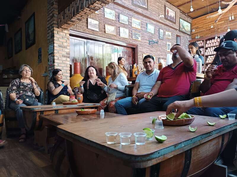 Lots of party: Have fun at "La Aguirreña" factory - Lots of Party: Have Fun at "La Aguirreña" Factory