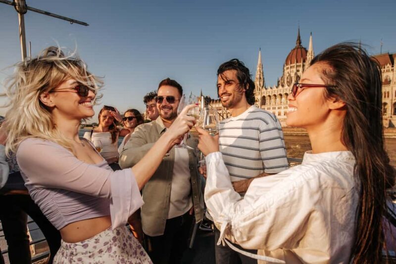 Lotus x Sparty boat with Unlimited Drinks and live DJ - Key Points