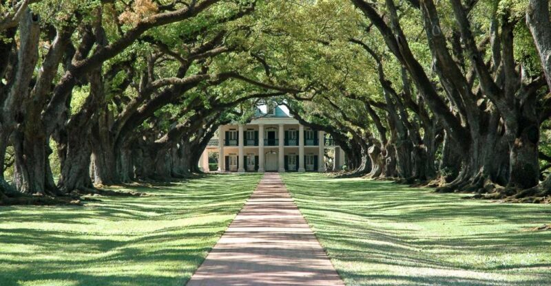 Louisiana: Laura, Oak Alley, or Whitney Plantation Tours - FAQs