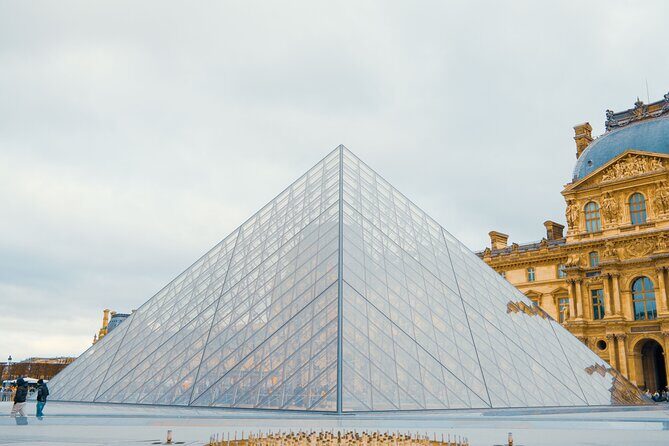 Louvre Art and Mysteries: Guided Experience for 6-people Max - A Closer Look at the Experience