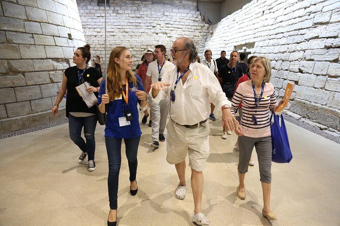 Louvre Museum Masterpieces Guided Tour with Reserved Access - Who Should Consider This Tour?