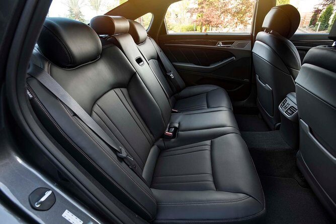 Low Cost :- Hire Full or Half Day Executive Luxury Car Services in Toronto - Practical Details and Considerations