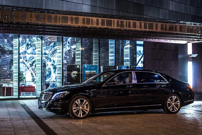 Low Cost :- Hire Full or Half Day Executive Luxury Car Services in Toronto - Who Is This Tour Best For?
