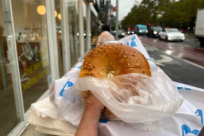 Lower East Side Experience w/ 4 Delis & Historic Synagogue Entry - An In-Depth Look at the Lower East Side Tour