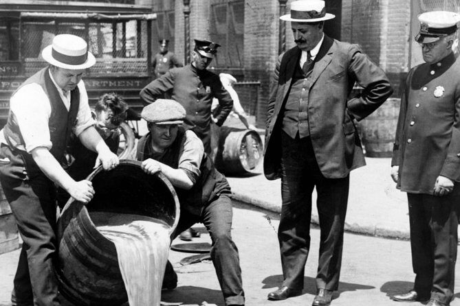 Lower East Side Prohibition Pub Crawl - An In-Depth Look at the Lower East Side Prohibition Pub Crawl