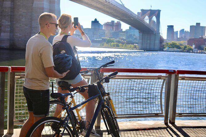 Lower Manhattan and Brooklyn Bridge Guided Fiets Tour (Dutch) - The Experience: What Youll Love and What to Consider