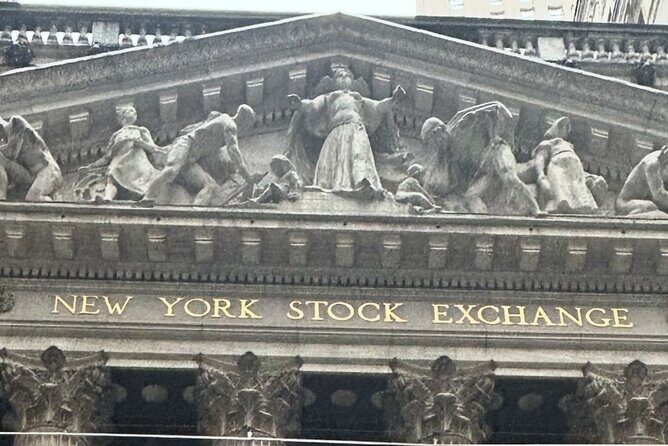 Lower Manhattan revealed - Who Should Consider This Tour?