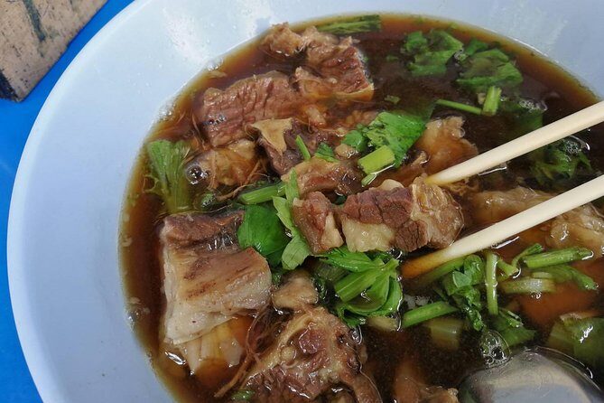 LR-01 TaLad NangLerng, ride along the old town and try local street foods - Starting Point and Overall Logistics