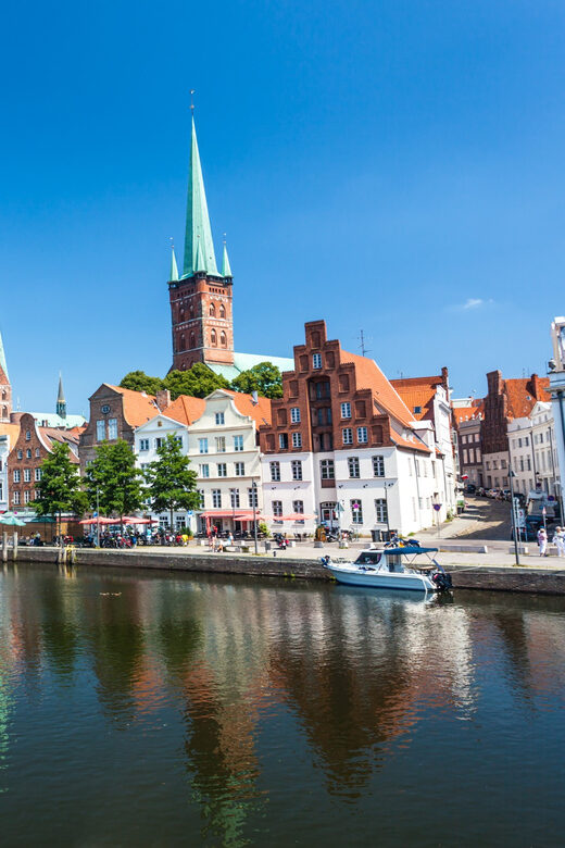 Lübeck: 1-Hour Splash Bus City Tour - The Sum Up: Is This Tour Right for You?