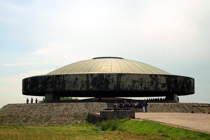Lublin and Majdanek Small Group Tour from Warsaw with Lunch - Introduction to the Tour Experience
