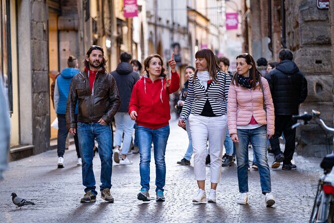 Lucca Aperitivo evening walk with food and wine for Small Groups - Final Thoughts: Who Will Love This Tour?