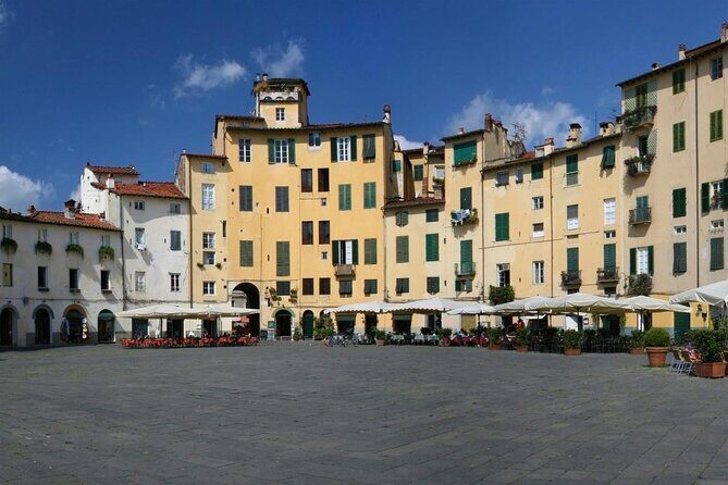 Lucca Bikes and Bites with food tastings for Small Groups or Private - Key Points