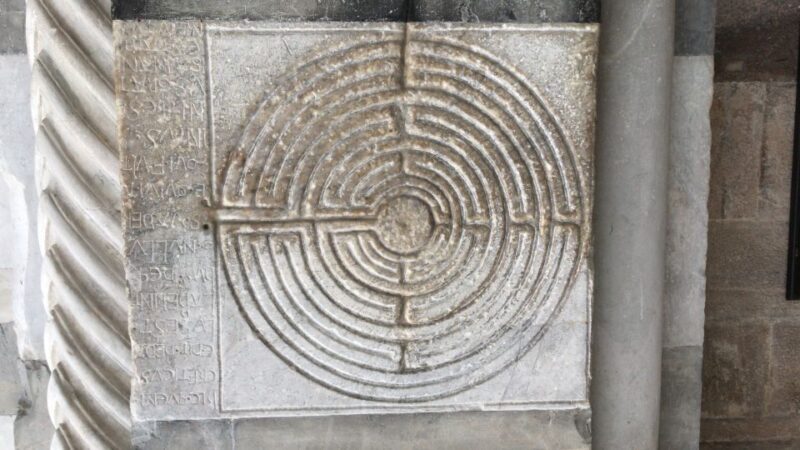 Lucca: Guided City by Night Walking Tour - The Itinerary: What to Expect from Your Evening Stroll