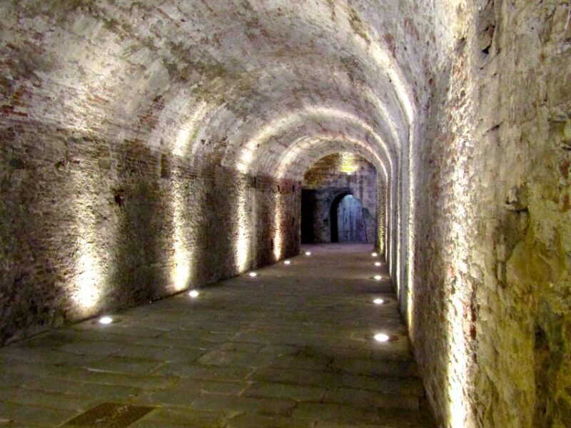 Lucca: Guided City by Night Walking Tour - FAQs