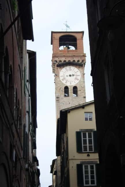 Lucca: join a 'must see' walking tour! (English) - In-Depth Look at the Tour Experience
