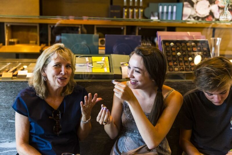 Lucerne: Chocolate Tasting with Lake Trip and City Tour - Analyzing the Value