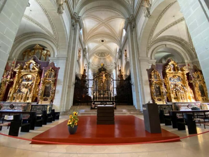 Lucerne: Glacier Express's Swiss Alps & Lucerne Tour - Final Stop: Discovering Lucerne’s Highlights