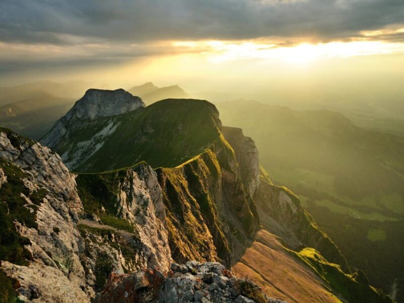 Lucerne: Guided hike on the Pilatus with barbecue experience - Key Points