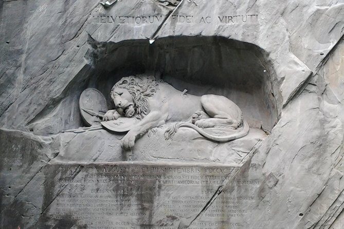 Lucerne small group walking tour and Lake Cruise from Zürich - FAQs