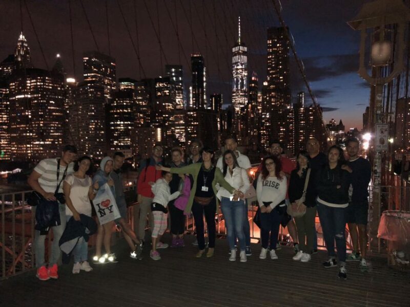 Luci e Ponti di New York- Night Tour in Italiano - A Deep Dive into the Experience