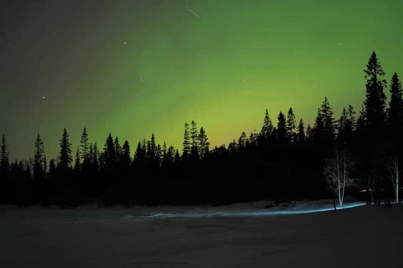 Luleå: Northern Lights Snowshoeing Tour - The Food and Warm-up Experience