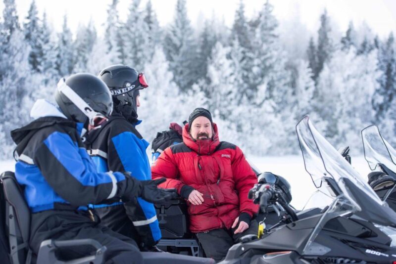 Luleå : Snowmobile - Forest and Ice Nature Tour 2h - A Deep Dive into the Arctic Snowmobile Experience